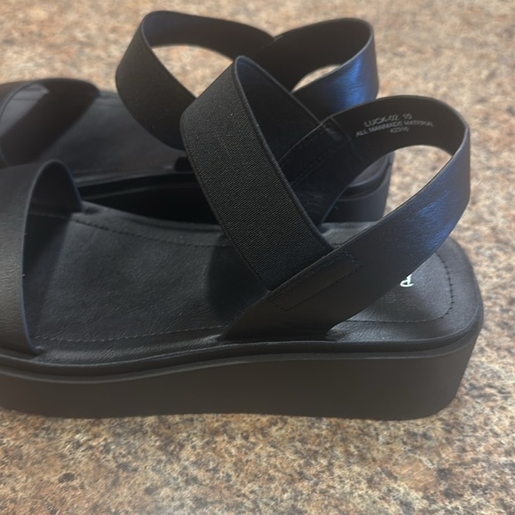 BAMBOO Platform Sandals Black Womens Size 10 Toe And Ankle Straps - Picture 6 of 12